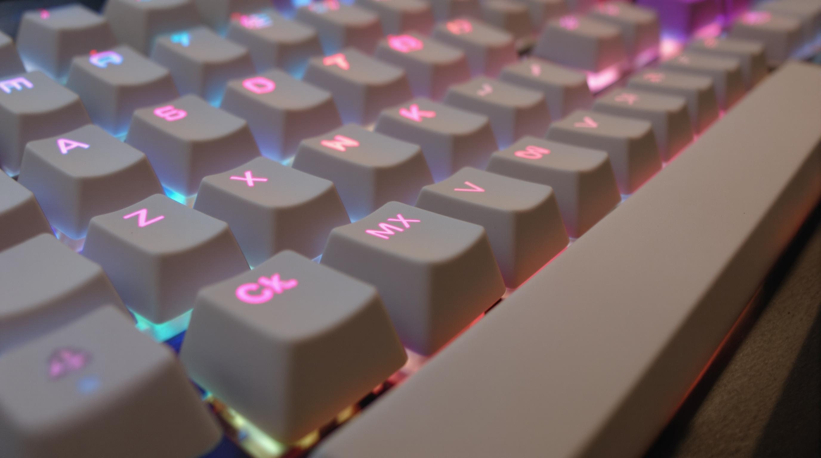 Clavier mécanique avec keycaps en PBT